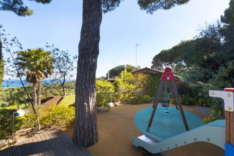 Villa de 6 dormitorios en venta en Cabrera de Mar, Barcelona, Cataluña, Spain № 3792 - foto 11