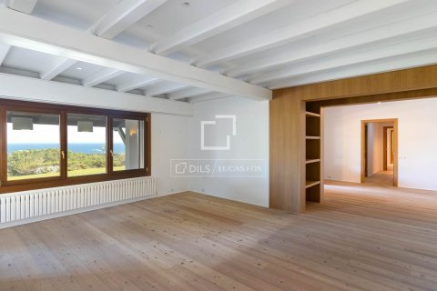 Villa de 6 dormitorios en venta en Cabrera de Mar, Barcelona, Cataluña, Spain № 3792 - foto 25