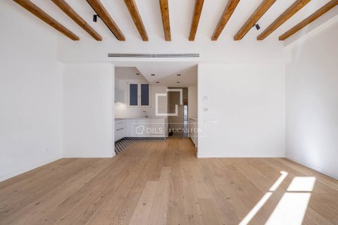 3 bedrooms apartment for sale in Barcelona, Catalonia, Spain № 3788 - photo 5