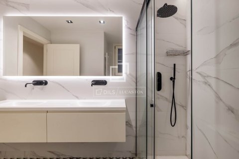 3 bedrooms apartment for sale in Barcelona, Catalonia, Spain № 3788 - photo 14
