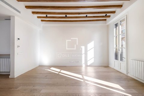3 bedrooms apartment for sale in Barcelona, Catalonia, Spain № 3788 - photo 4