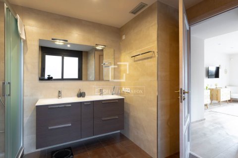 Купить виллу в Премия де Дальт, Испания с 5 спален, 375м², № 3793 - фото 27