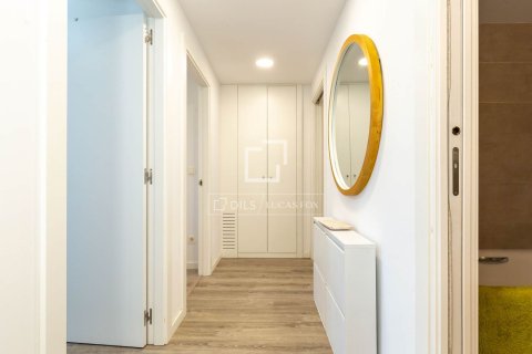 Apartamento de 4 dormitorios en venta en Sant Just Desvern, Barcelona, Cataluña, Spain № 3790 - foto 29