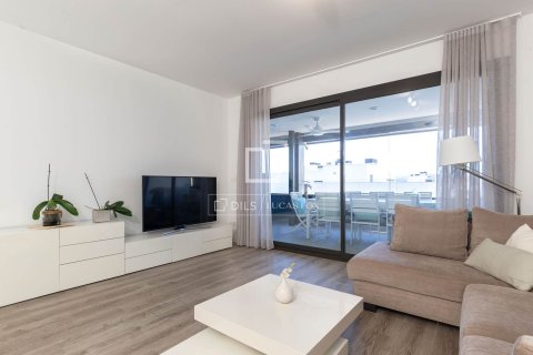 Apartamento de 4 dormitorios en venta en Sant Just Desvern, Barcelona, Cataluña, Spain № 3790 - foto 11