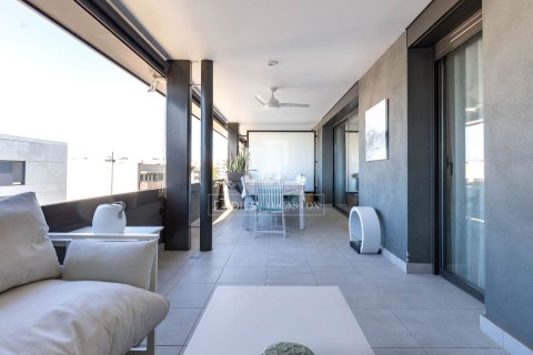 Apartamento de 4 dormitorios en venta en Sant Just Desvern, Barcelona, Cataluña, Spain № 3790 - foto 2