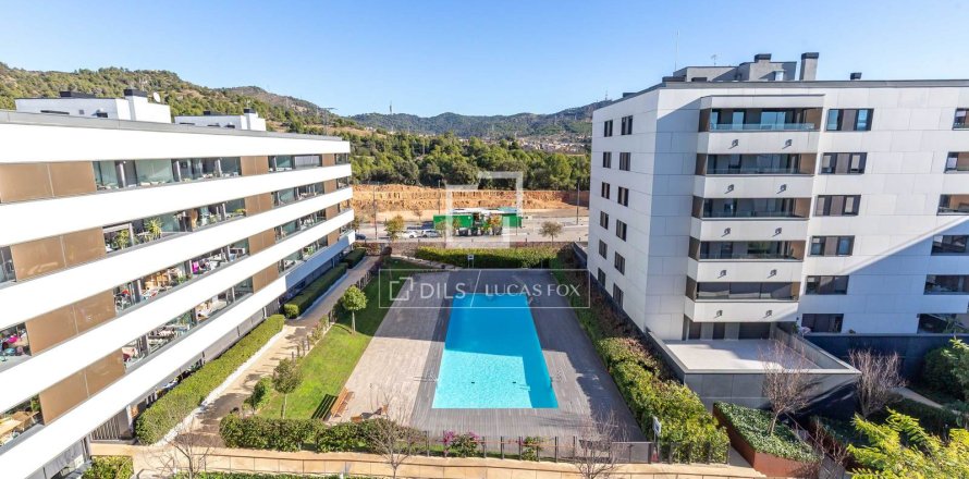 Apartamento de 4 dormitorios en venta en Sant Just Desvern, Barcelona, Cataluña, Spain № 3790