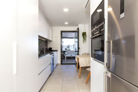 Apartamento de 4 dormitorios en venta en Sant Just Desvern, Barcelona, Cataluña, Spain № 3790 - foto 20