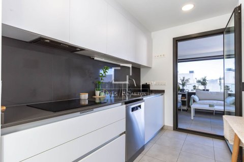 Apartamento de 4 dormitorios en venta en Sant Just Desvern, Barcelona, Cataluña, Spain № 3790 - foto 19