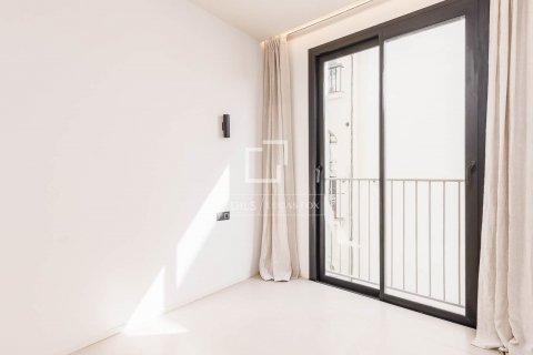 Apartamento de 2 dormitorios en venta en Barcelona, Cataluña, Spain № 8838 - foto 5