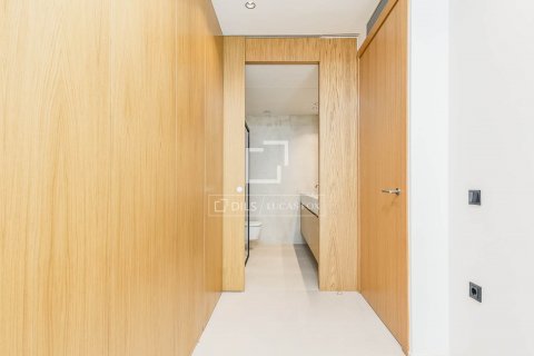 Apartamento de 2 dormitorios en venta en Barcelona, Cataluña, Spain № 8838 - foto 10
