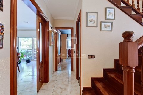 Купить виллу в Виланова-и-ла-Желтру, Испания с 5 спален, 289м², № 8837 - фото 14
