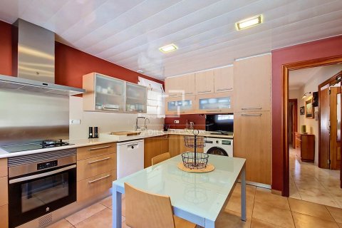 Купить виллу в Виланова-и-ла-Желтру, Испания с 5 спален, 289м², № 8837 - фото 5