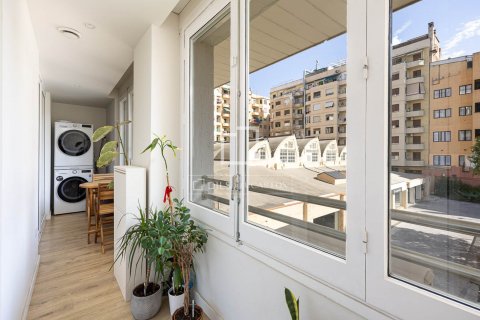 Apartamento de 3 dormitorios en venta en Barcelona, Cataluña, Spain № 8836 - foto 14