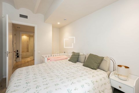 Apartamento de 3 dormitorios en venta en Barcelona, Cataluña, Spain № 8836 - foto 8