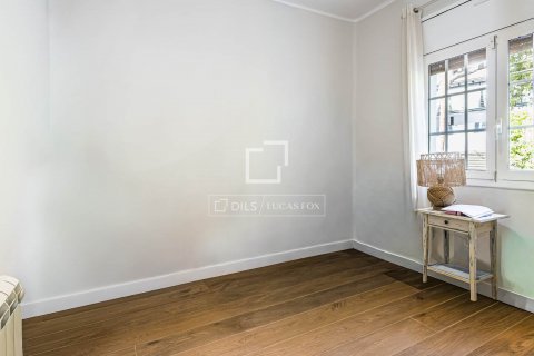Villa de 3 dormitorios en venta en Castelldefels, Barcelona, Cataluña, Spain № 8833 - foto 4