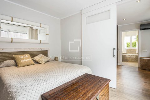 Villa de 3 dormitorios en venta en Castelldefels, Barcelona, Cataluña, Spain № 8833 - foto 12