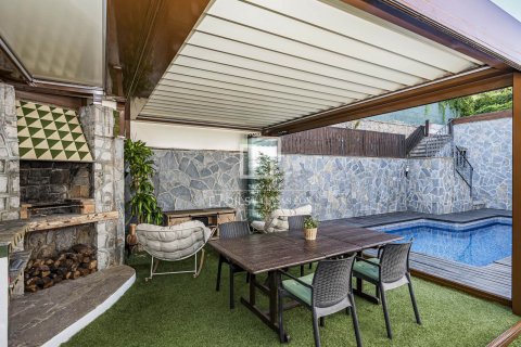 Villa de 3 dormitorios en venta en Castelldefels, Barcelona, Cataluña, Spain № 8833 - foto 3
