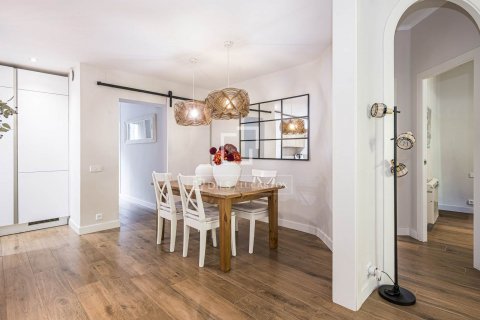 Villa de 3 dormitorios en venta en Castelldefels, Barcelona, Cataluña, Spain № 8833 - foto 21