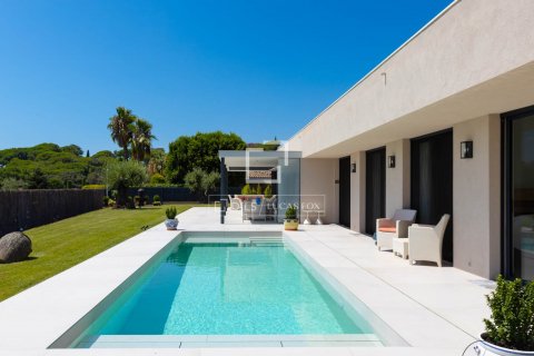 Villa de 3 dormitorios en venta en Sant Vicenc De Montalt, Barcelona, Cataluña, Spain № 8835 - foto 26