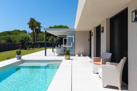 Villa de 3 dormitorios en venta en Sant Vicenc De Montalt, Barcelona, Cataluña, Spain № 8835 - foto 18