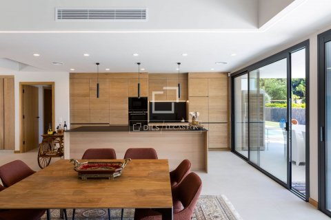 Villa de 3 dormitorios en venta en Sant Vicenc De Montalt, Barcelona, Cataluña, Spain № 8835 - foto 30