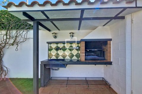 4 bedrooms villa for sale in Vilanova i la Geltru, Barcelona, Catalonia, Spain № 6405 - photo 24