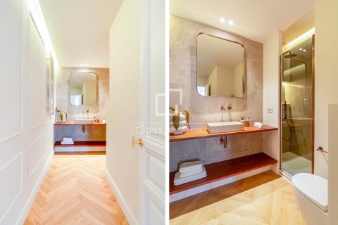 Apartamento de 4 dormitorios en venta en Barcelona, Cataluña, Spain № 6409 - foto 29