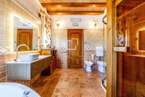 Villa de 5 dormitorios en venta en Sitges, Barcelona, Cataluña, Spain № 6406 - foto 24
