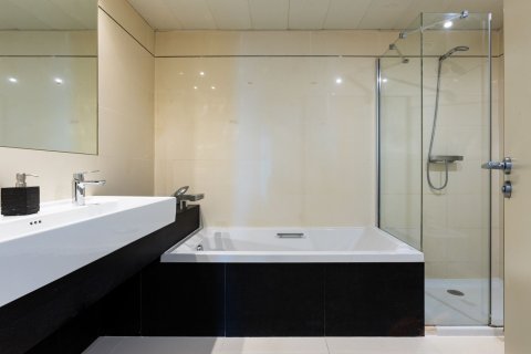 Купить квартиру в Барселона, Испания с 5 комнат, 246м², № 4603 - фото 24