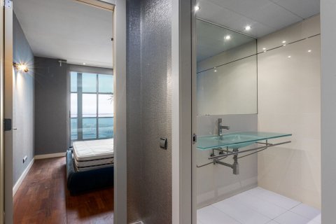 Купить квартиру в Барселона, Испания с 5 комнат, 246м², № 4603 - фото 22