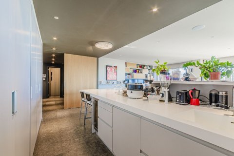 Apartamento de 3 dormitorios en venta en Barcelona, Cataluña, Spain № 4605 - foto 9
