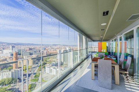 Apartamento de 3 dormitorios en venta en Barcelona, Cataluña, Spain № 4605 - foto 4