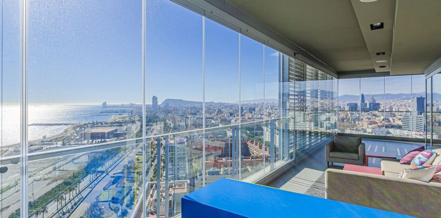 Apartamento de 3 dormitorios en venta en Barcelona, Cataluña, Spain № 4605