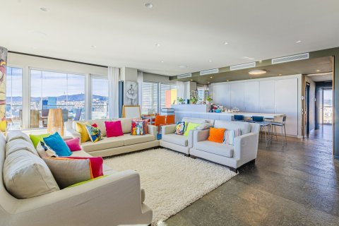 Apartamento de 3 dormitorios en venta en Barcelona, Cataluña, Spain № 4605 - foto 12