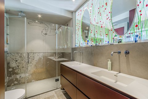 Apartamento de 3 dormitorios en venta en Barcelona, Cataluña, Spain № 4605 - foto 28