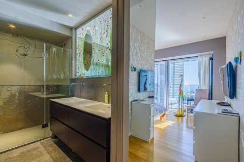 Apartamento de 3 dormitorios en venta en Barcelona, Cataluña, Spain № 4605 - foto 26