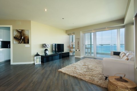 Apartamento de 3 dormitorios en venta en Barcelona, Cataluña, Spain № 4607 - foto 8