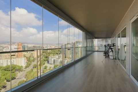 Apartamento de 3 dormitorios en venta en Barcelona, Cataluña, Spain № 4607 - foto 4