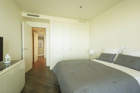 Apartamento de 3 dormitorios en venta en Barcelona, Cataluña, Spain № 4607 - foto 13