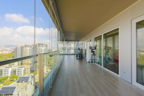 Apartamento de 3 dormitorios en venta en Barcelona, Cataluña, Spain № 4607 - foto 5