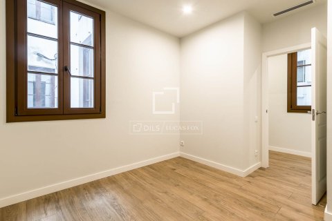 3 bedrooms apartment for sale in Barcelona, Catalonia, Spain № 7176 - photo 6