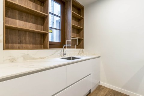 3 bedrooms apartment for sale in Barcelona, Catalonia, Spain № 7176 - photo 18