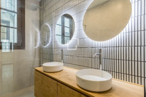 3 bedrooms apartment for sale in Barcelona, Catalonia, Spain № 7176 - photo 14