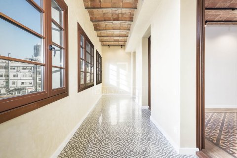 3 bedrooms apartment for sale in Barcelona, Catalonia, Spain № 7176 - photo 25