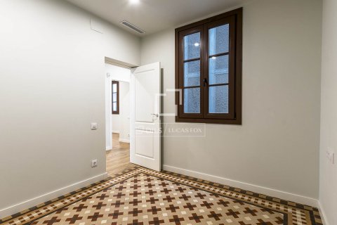 3 bedrooms apartment for sale in Barcelona, Catalonia, Spain № 7176 - photo 10