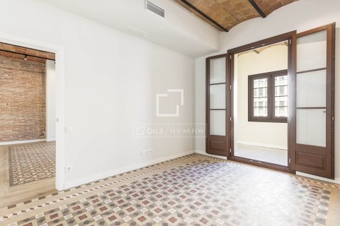 3 bedrooms apartment for sale in Barcelona, Catalonia, Spain № 7176 - photo 15
