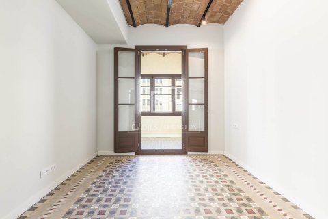 3 bedrooms apartment for sale in Barcelona, Catalonia, Spain № 7176 - photo 17