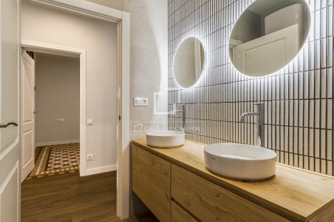 3 bedrooms apartment for sale in Barcelona, Catalonia, Spain № 7176 - photo 5
