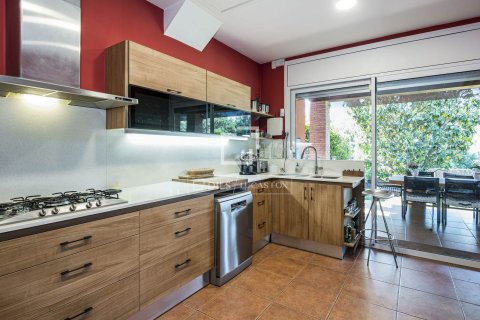 Купить виллу в Сан-Кугат-дель-Вальес, Испания с 5 спален, 430м², № 7175 - фото 15