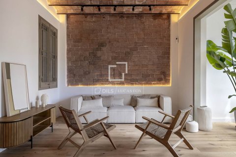 Apartamento de 4 dormitorios en venta en Barcelona, Cataluña, Spain № 7179 - foto 23